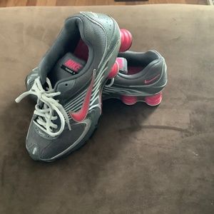 Nike Turbo8 Sneakers